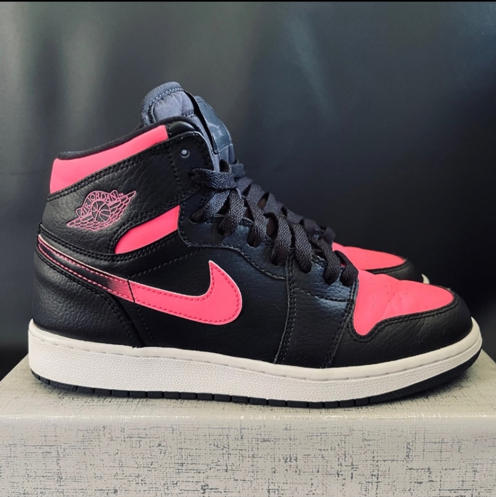 Air Jordans 1 Mid